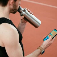 ТОП-10 найкращих фітнес-додатків для смартфона (2025)