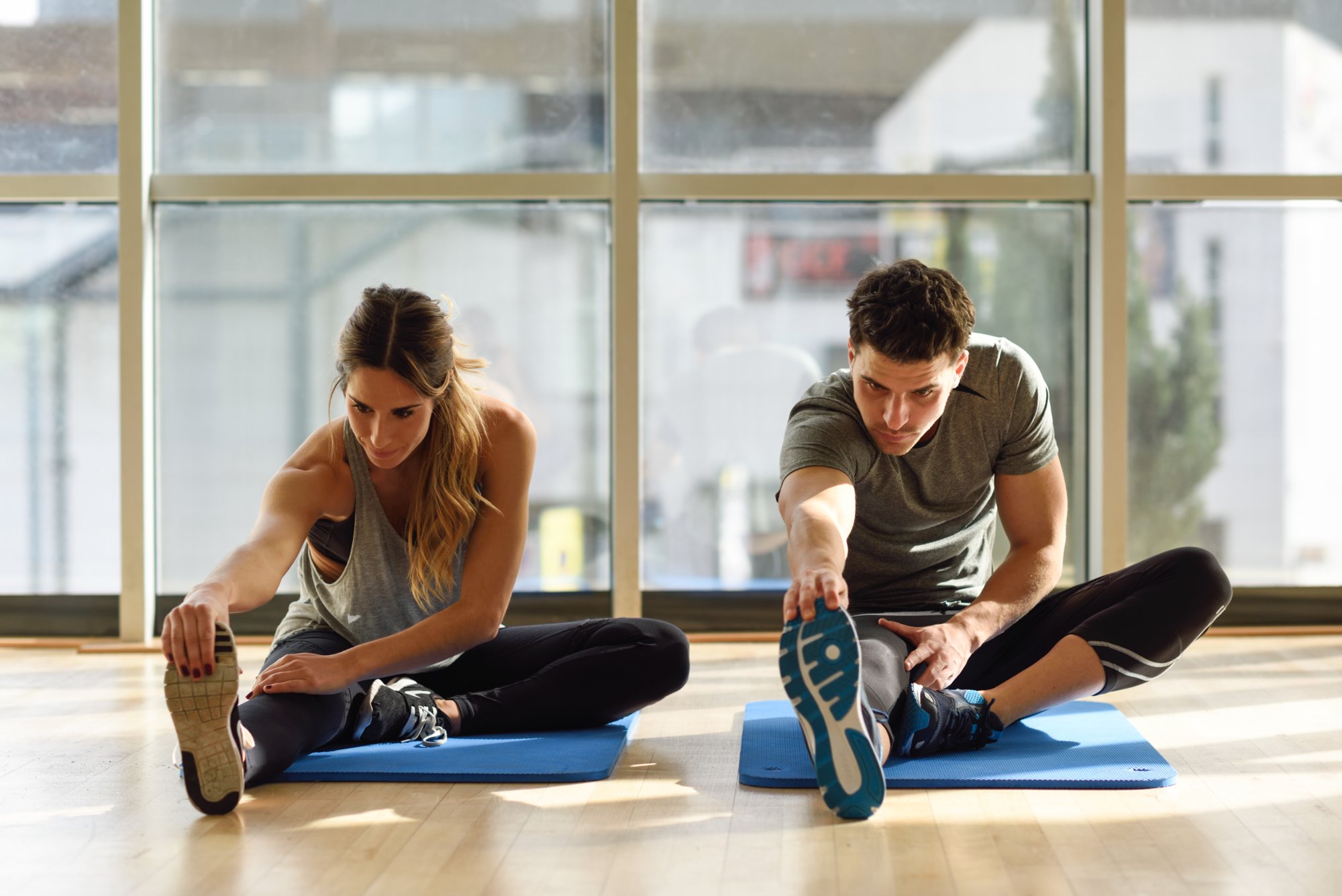 Как выбрать коврик для занятий фитнесом: главные советы